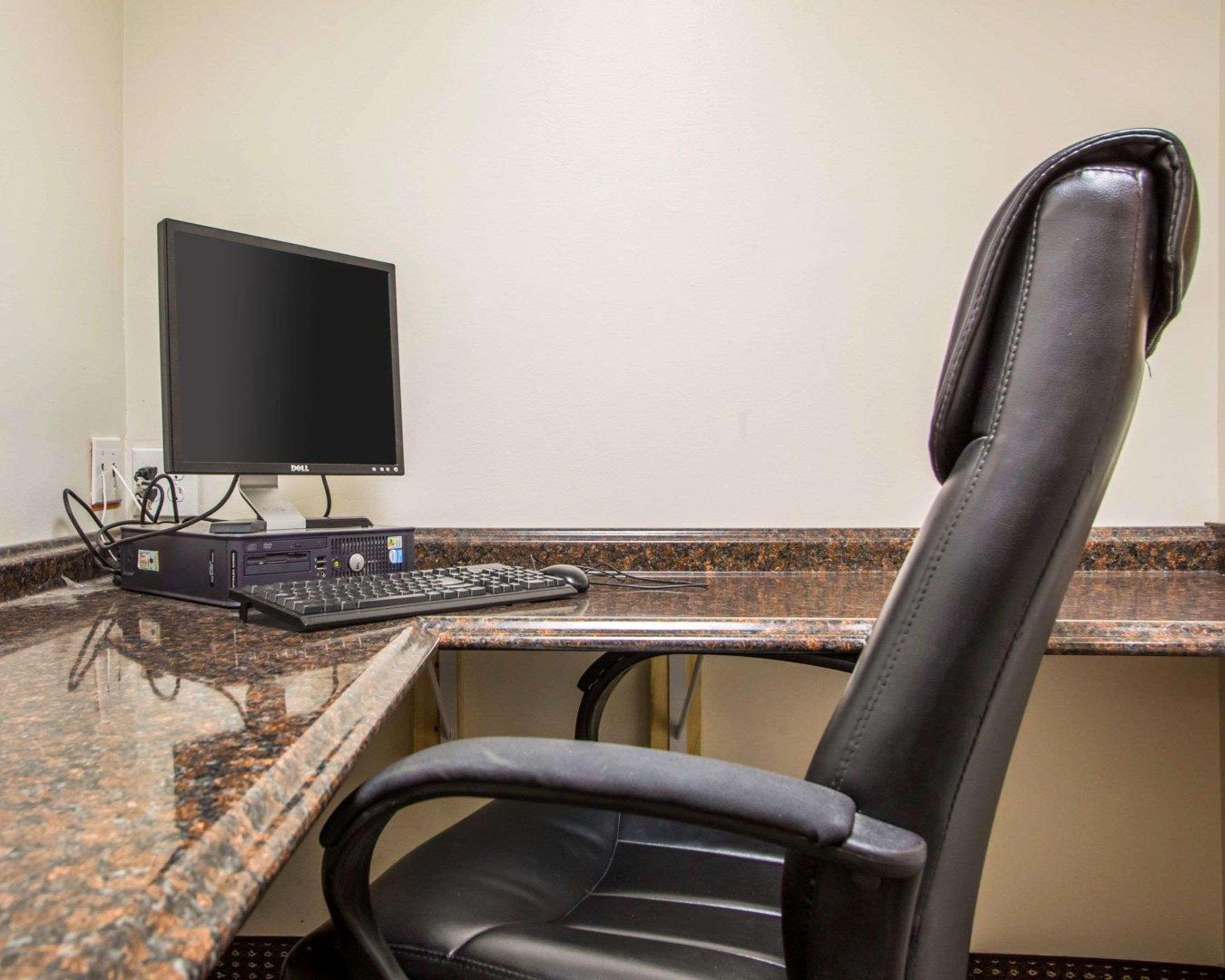 Quality Inn & Suites South-Obetz Ngoại thất bức ảnh