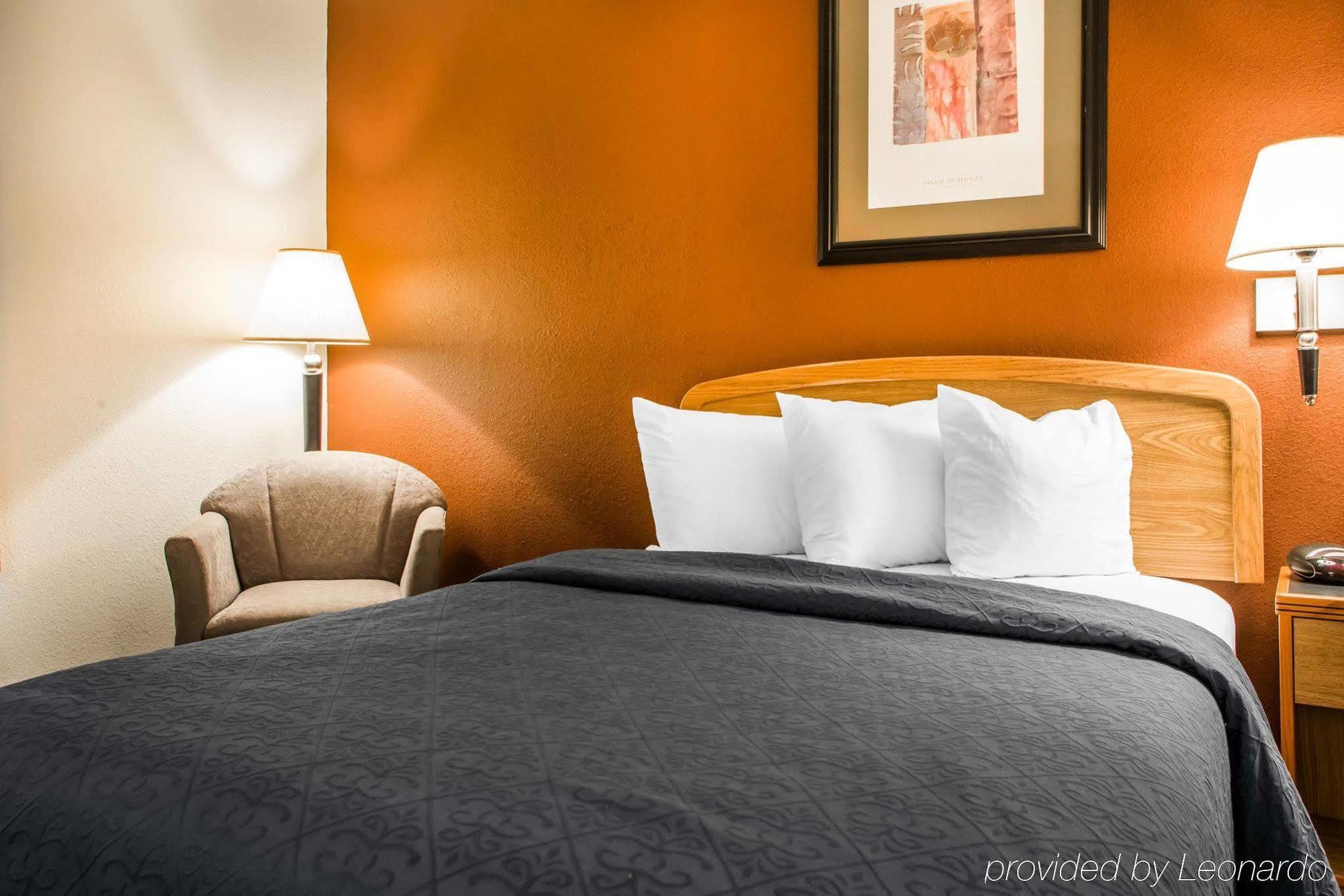 Quality Inn & Suites South-Obetz Ngoại thất bức ảnh