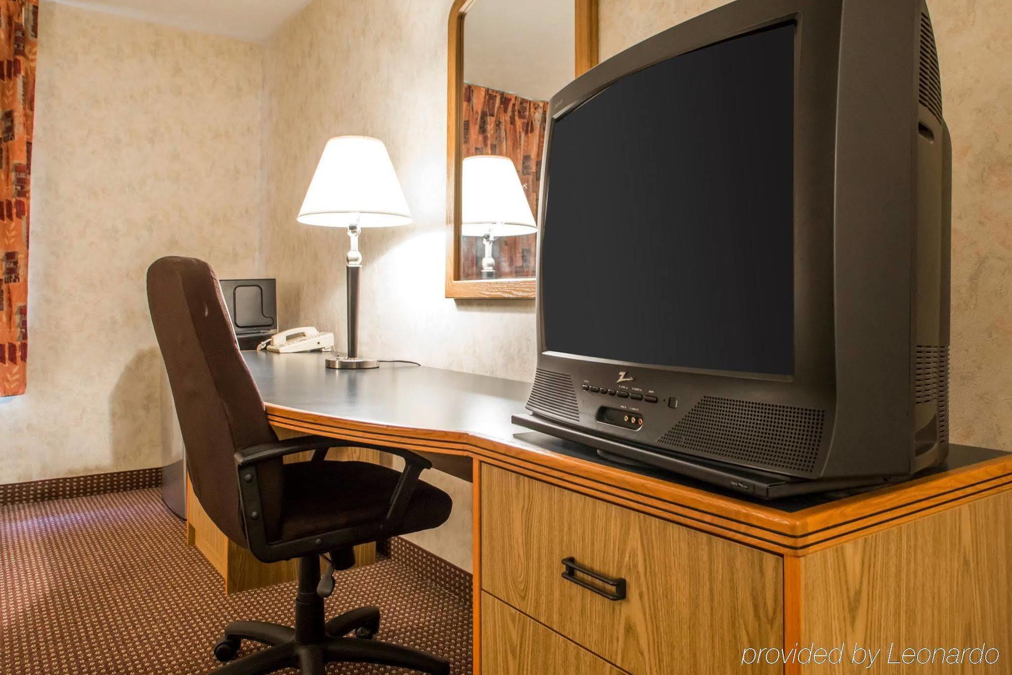 Quality Inn & Suites South-Obetz Ngoại thất bức ảnh